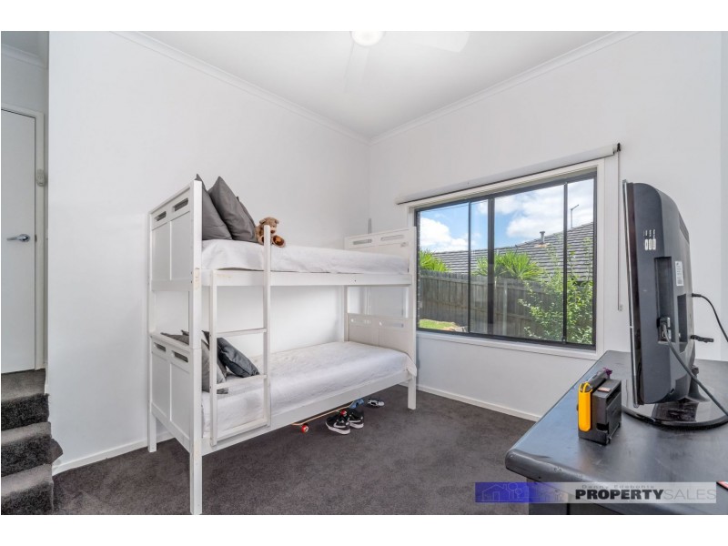 41 Canterbury Way, Churchill VIC 3842