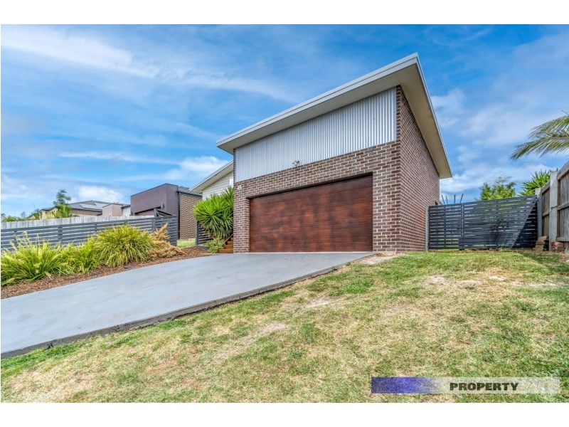 41 Canterbury Way, Churchill VIC 3842
