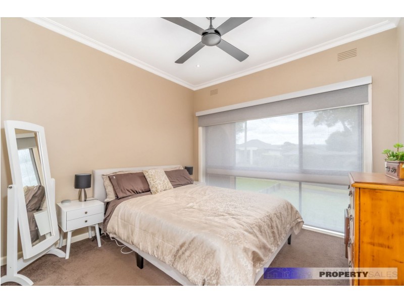 8 Tasman Street, Newborough VIC 3825