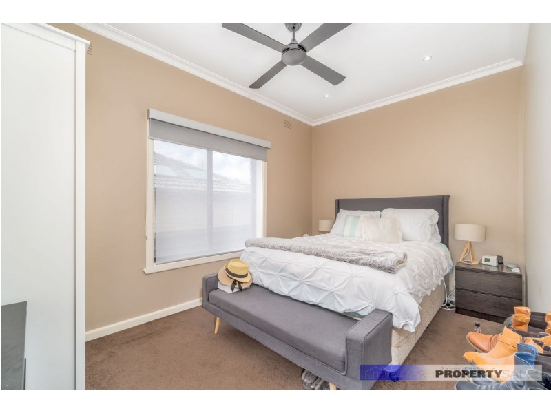 8 Tasman Street, Newborough VIC 3825