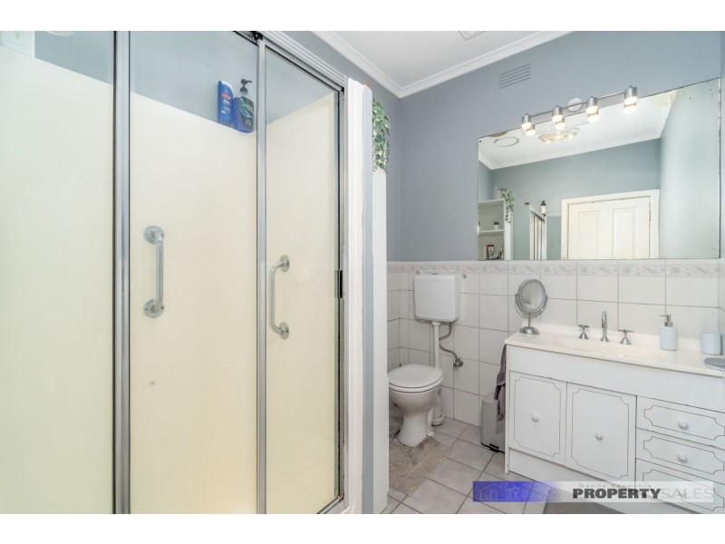 8 Tasman Street, Newborough VIC 3825