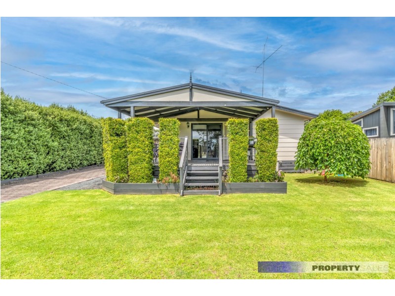 29 Western Avenue, Newborough VIC 3825