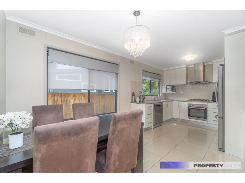 29 Western Avenue, Newborough VIC 3825