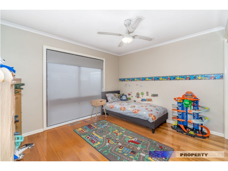 29 Western Avenue, Newborough VIC 3825