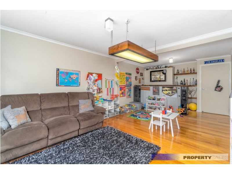 29 Western Avenue, Newborough VIC 3825