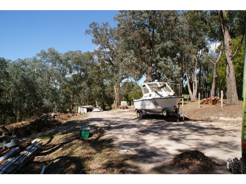 55 Bradys Road, Tyers VIC 3844