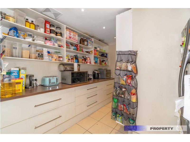 1 Crombe Court, Newborough VIC 3825