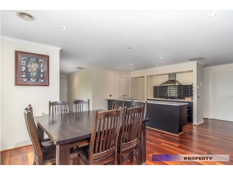 1 Crombe Court, Newborough VIC 3825