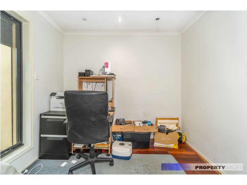 1 Crombe Court, Newborough VIC 3825