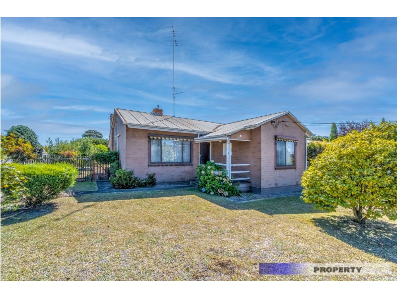 18 Parer Avenue, Moe VIC 3825