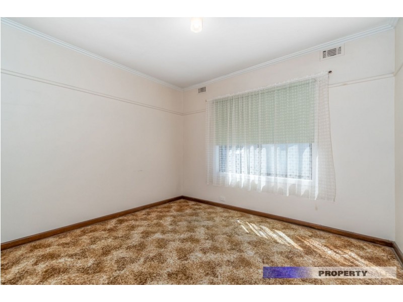 18 Parer Avenue, Moe VIC 3825