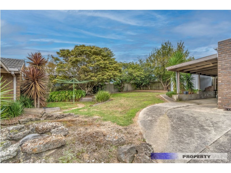 26 Scorpio Drive, Moe VIC 3825