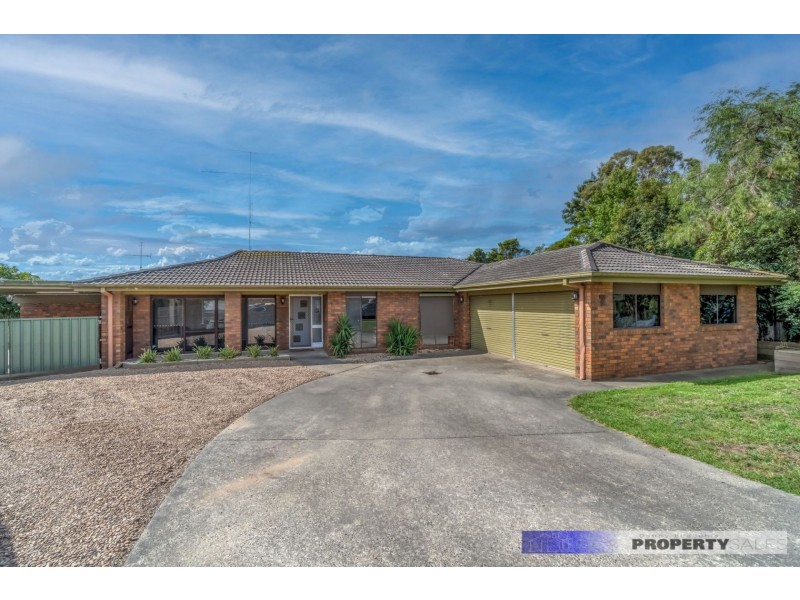 7 Crowe Court, Newborough VIC 3825