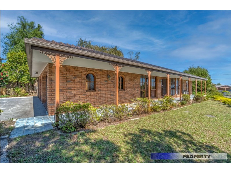 17 Libra Crescent, Moe VIC 3825