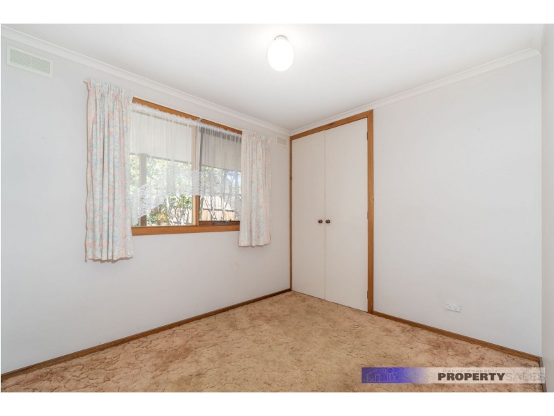 17 Libra Crescent, Moe VIC 3825