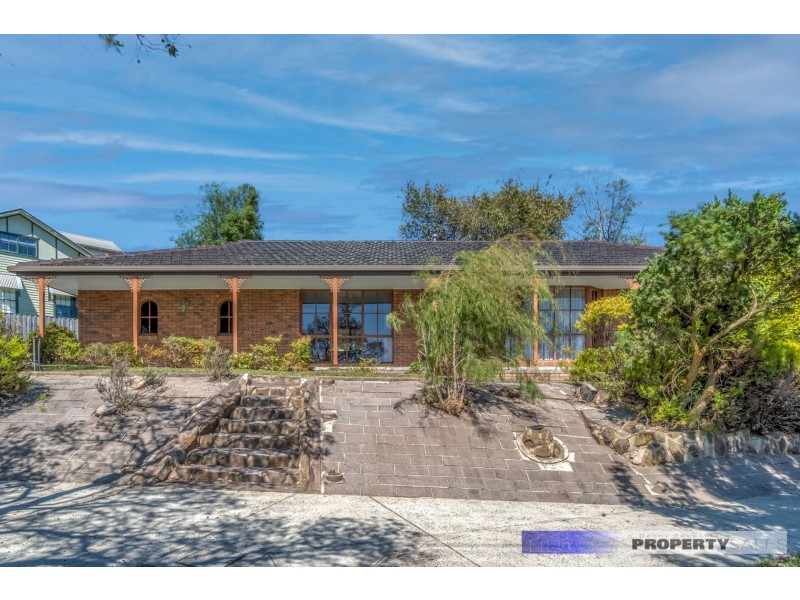 17 Libra Crescent, Moe VIC 3825