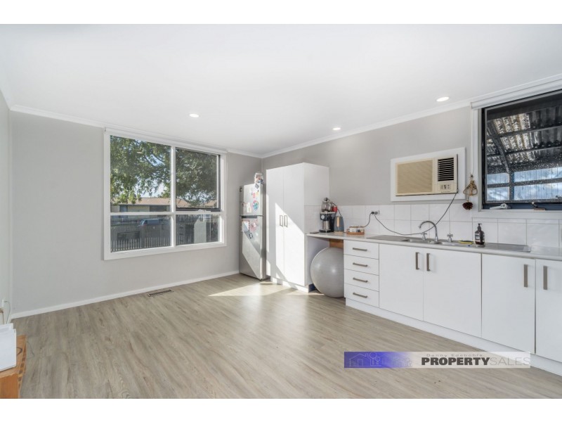 11 Belbrook Street, Newborough VIC 3825