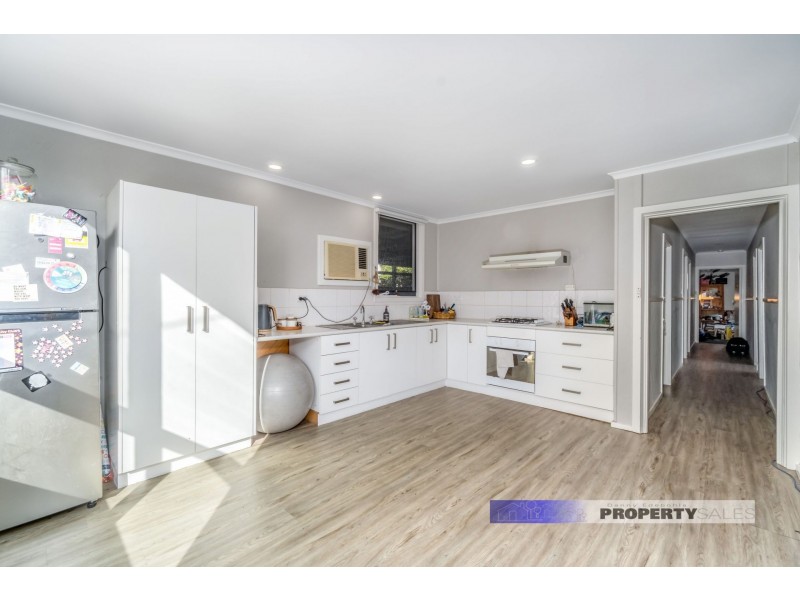 11 Belbrook Street, Newborough VIC 3825