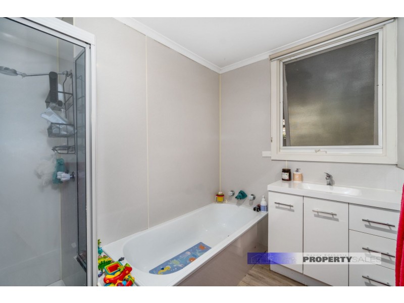 11 Belbrook Street, Newborough VIC 3825