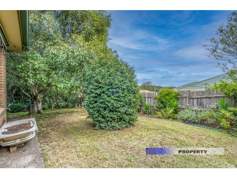 5 Amor Court, Newborough VIC 3825