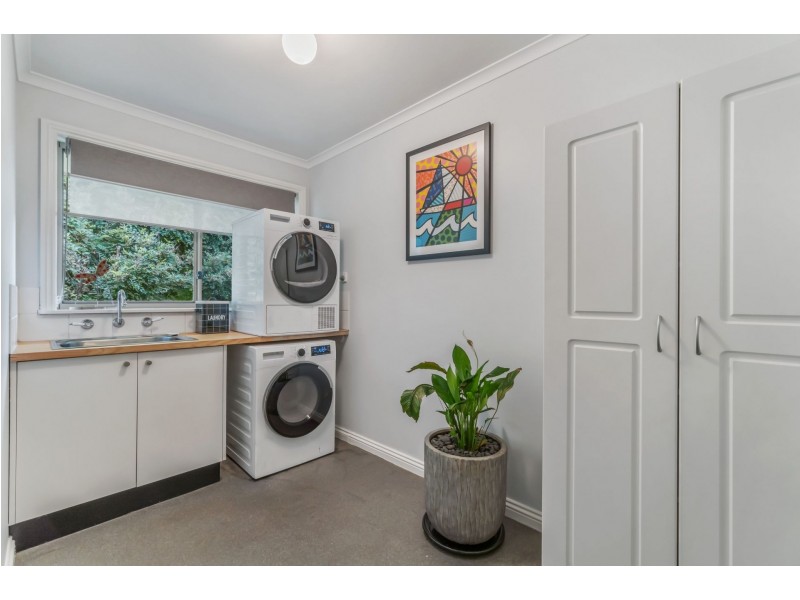 27 Delbridge Drive, Moe South VIC 3825