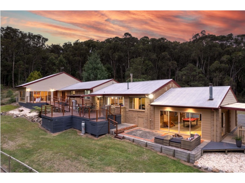 27 Delbridge Drive, Moe South VIC 3825