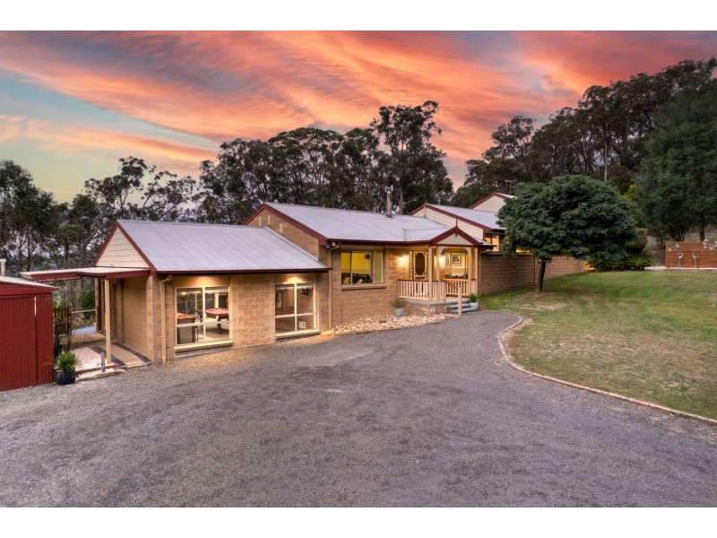27 Delbridge Drive, Moe South VIC 3825