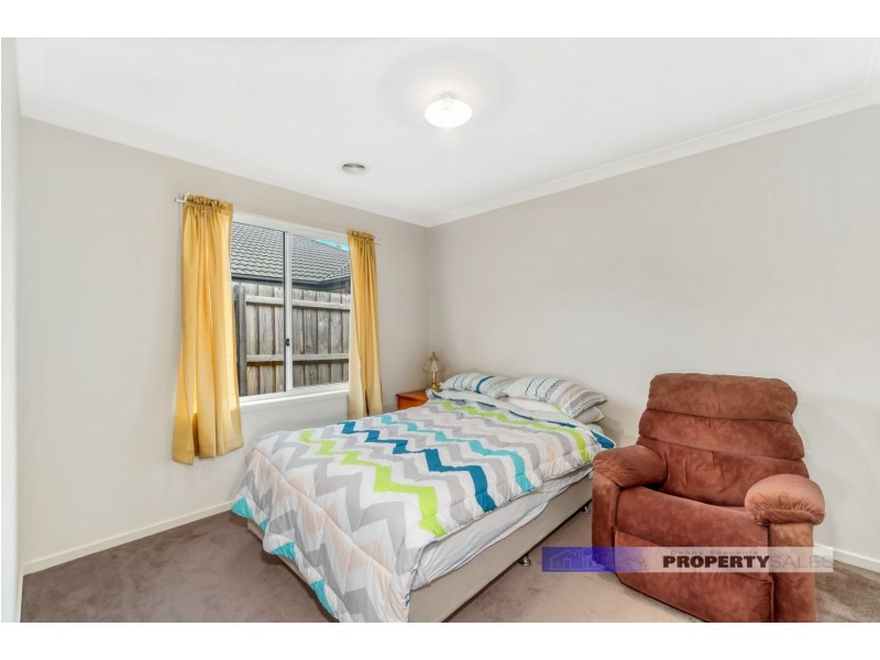 18 Amaroo Way, Newborough VIC 3825