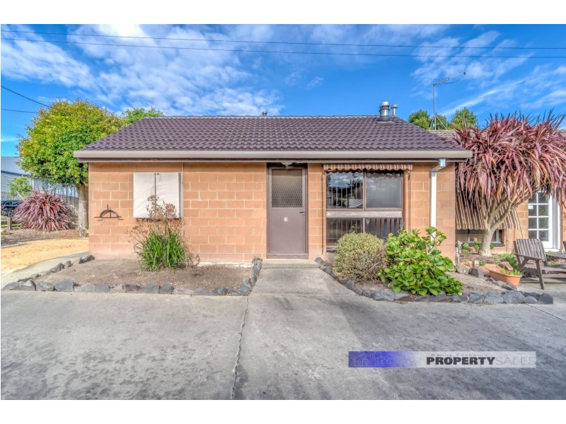 1/1 March Street, Newborough VIC 3825