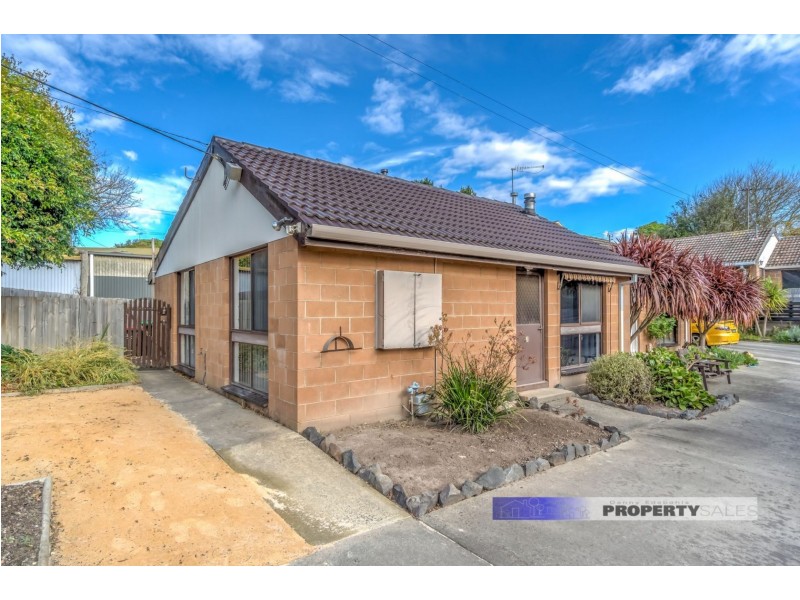 1/1 March Street, Newborough VIC 3825