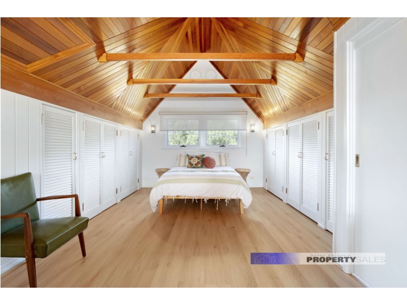 42 Seagull Drive, Loch Sport VIC 3851