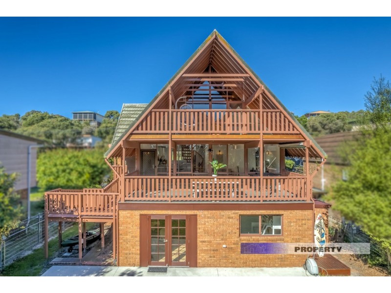 42 Seagull Drive, Loch Sport VIC 3851