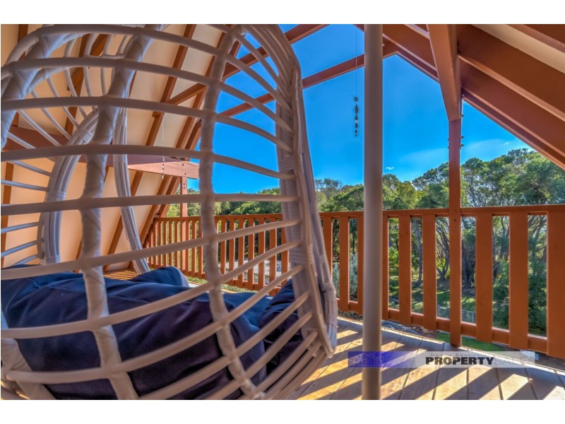 42 Seagull Drive, Loch Sport VIC 3851