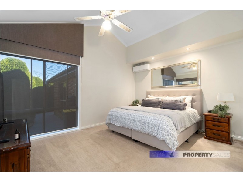 11 Comans Way, Moe VIC 3825