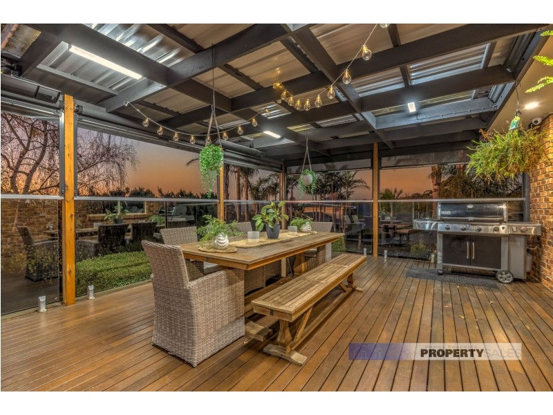 11 Comans Way, Moe VIC 3825