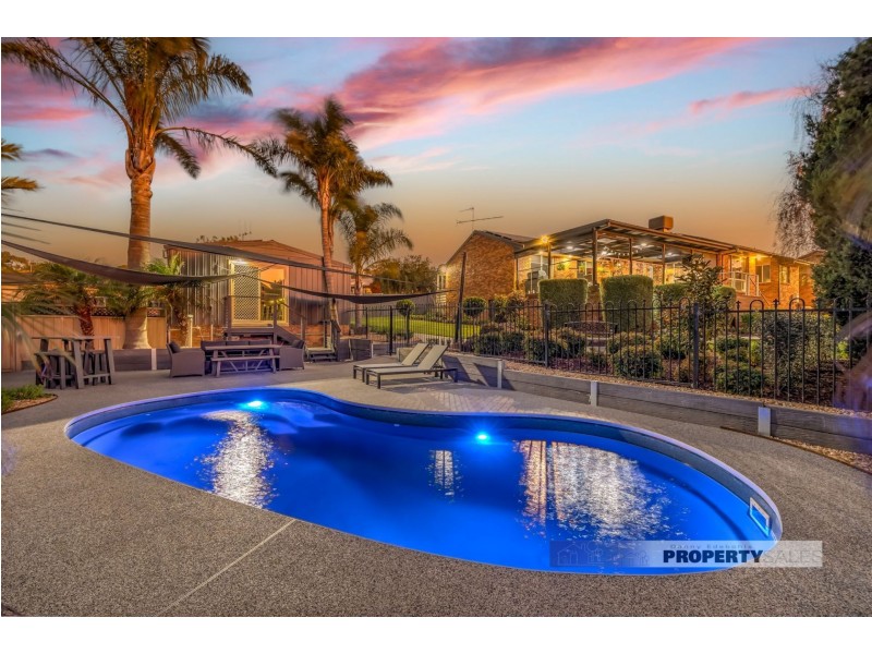 11 Comans Way, Moe VIC 3825