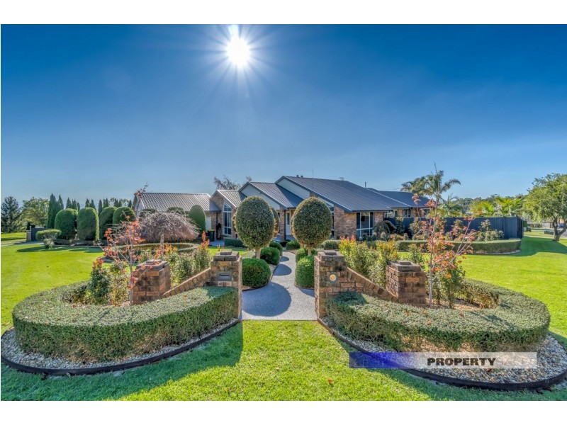 11 Comans Way, Moe VIC 3825