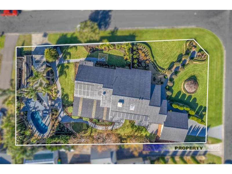 11 Comans Way, Moe VIC 3825