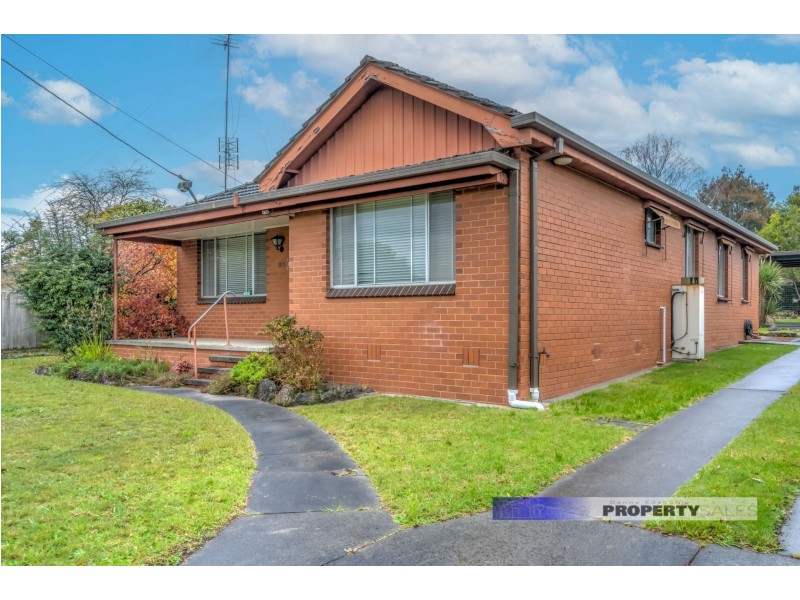 23 Vale Street, Moe VIC 3825