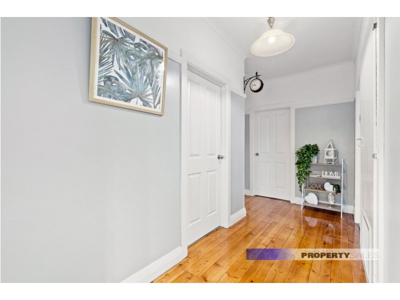 6 Haigh Street, Moe VIC 3825