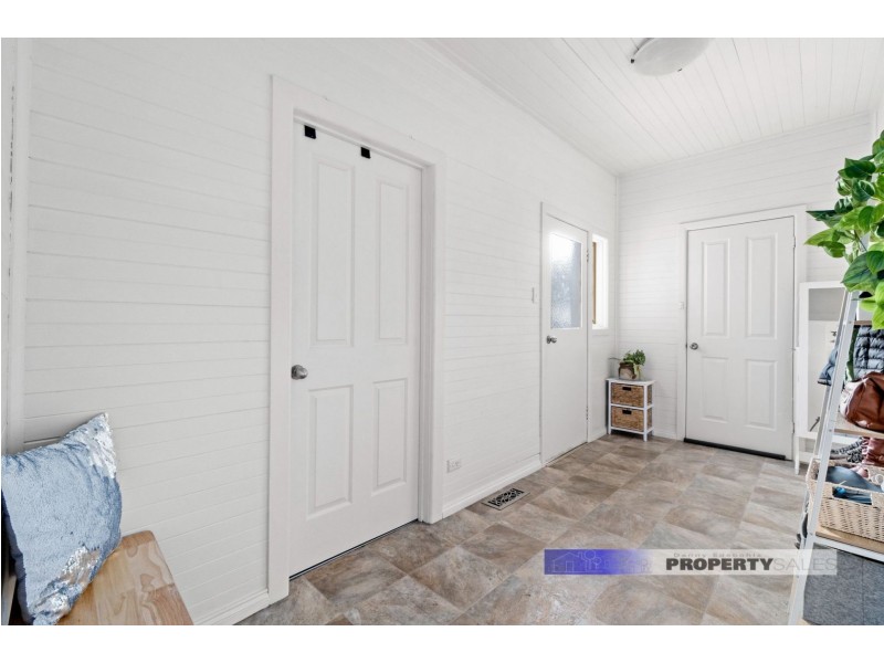 6 Haigh Street, Moe VIC 3825