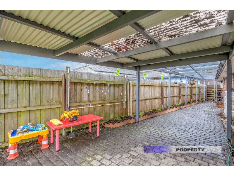 11 Burnside Street, Moe VIC 3825