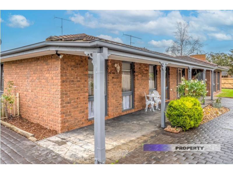 11 Burnside Street, Moe VIC 3825