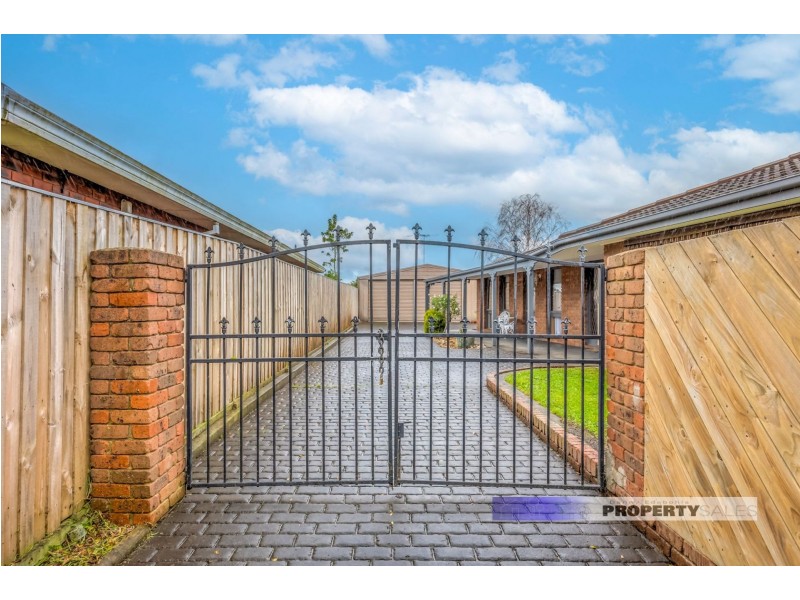 11 Burnside Street, Moe VIC 3825