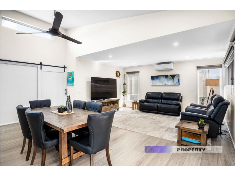 20 Sweetwater Place, Moe VIC 3825