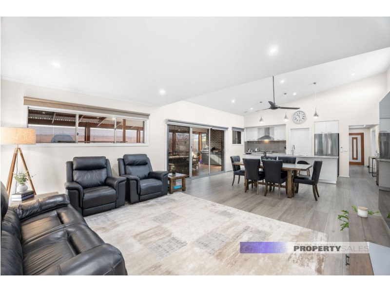 20 Sweetwater Place, Moe VIC 3825