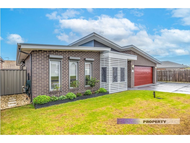 20 Sweetwater Place, Moe VIC 3825
