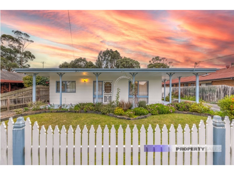 5 Southwell Avenue, Newborough VIC 3825