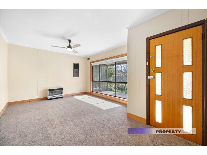 42 Marshall Avenue, Moe VIC 3825