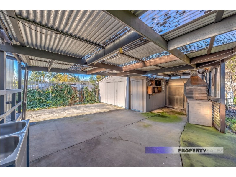 42 Marshall Avenue, Moe VIC 3825